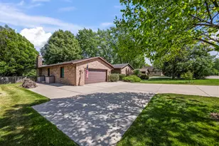907 N Quentin Rd, Palatine, IL 60067 - Photo 42
