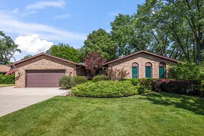 907 N Quentin Road, Palatine, IL 60067 - Photo 1