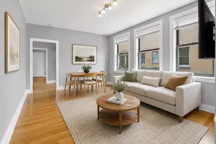 640 W Waveland Ave, Chicago, IL 60613 - Photo 2