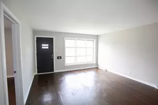 8837 S Talman Ave, Evergreen Park, IL 60805 - Photo 6