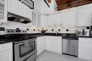 540 N Lake Shore Dr, Chicago, IL 60611 - Photo 10