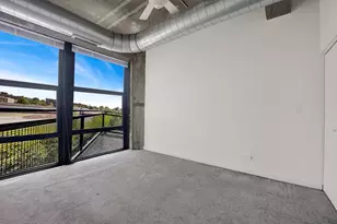 1071 W 15th St, Chicago, IL 60608 - Photo 16