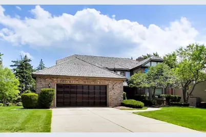 1204 Kristin Drive, Libertyville, IL 60048 - Photo 2