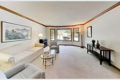 1204 Kristin Drive, Libertyville, IL 60048 - Photo 6