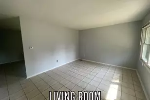 803 Skyline Dr, Danville, IL 61832 - Photo 2