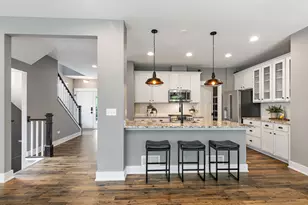 4275 Fiona Ln, Lisle, IL 60532 - Photo 4