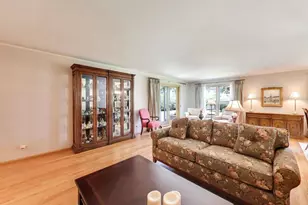 1012 Bonita Dr, Park Ridge, IL 60068 - Photo 4