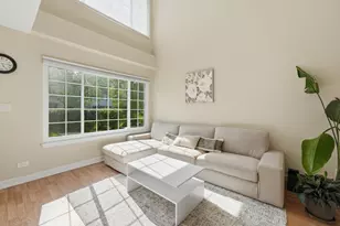 935 Concord Ct, Carol Stream, IL 60188 - Photo 8