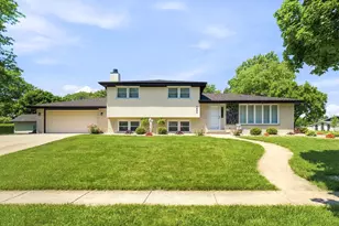 7804 Florence Ave, Darien, IL 60561 - Photo 2