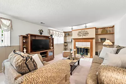 7804 Florence Avenue, Darien, IL 60561 - Photo 16
