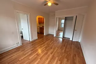 1135 W Lunt Ave, Chicago, IL 60626 - Photo 4