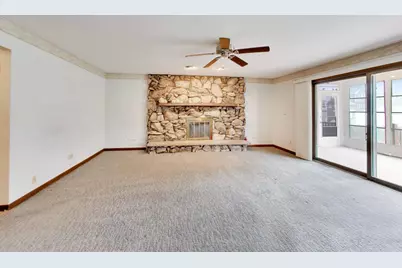 107 W Washington Street, Itasca, IL 60143 - Photo 18