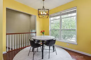 3360 Kentshire Cir, Aurora, IL 60504 - Photo 4