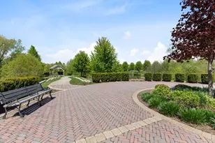 3360 Kentshire Cir, Aurora, IL 60504 - Photo 16