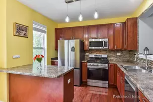 3360 Kentshire Cir, Aurora, IL 60504 - Photo 2