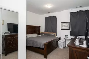1124 W Eddy St, Chicago, IL 60657 - Photo 10