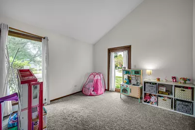 2075 Valley Creek Drive, Elgin, IL 60123 - Photo 6