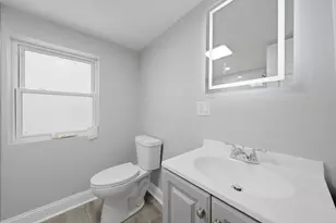 1504 Grove Ave, Berwyn, IL 60402 - Photo 12
