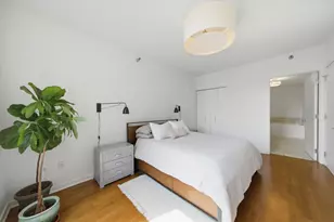 330 W Grand Ave, Chicago, IL 60654 - Photo 14