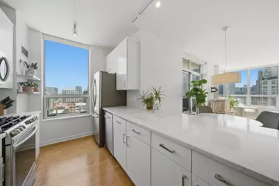 330 W Grand Avenue #1906, Chicago, IL 60654 - Photo 6