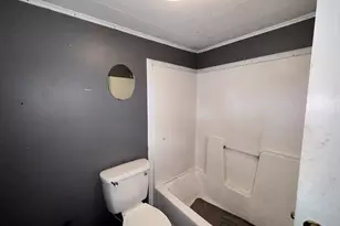 1004 S Cherry St, Centralia, IL 62801 - Photo 10