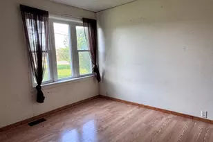 1004 S Cherry St, Centralia, IL 62801 - Photo 14