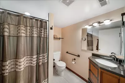1170 Green Knolls Drive, Buffalo Grove, IL 60089 - Photo 24