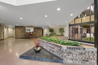 1243 E Baldwin Lane #102, Palatine, IL 60074 - Photo 4