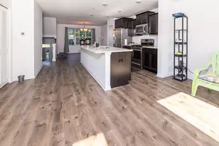 908 Bradford Dr, Naperville, IL 60563 - Photo 2
