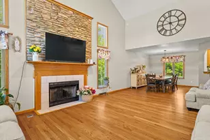 3476 Valley Woods Dr, Cherry Valley, IL 61016 - Photo 4