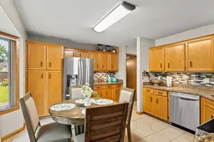 3476 Valley Woods Dr, Cherry Valley, IL 61016 - Photo 12