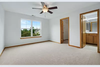 937 Emerald Drive, Pingree Grove, IL 60140 - Photo 10