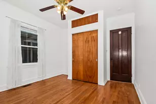 [Address not provided], Oak Park, IL 60302 - Photo 8