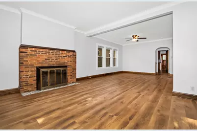 [Address not provided], Oak Park, IL 60302 - Photo 2