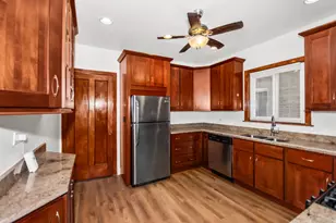 [Address not provided], Oak Park, IL 60302 - Photo 6