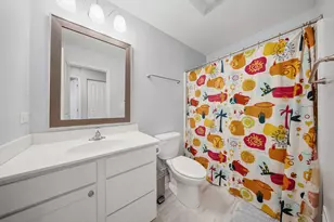 176 Goldenrod Dr, Elgin, IL 60124 - Photo 24