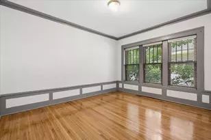 717 W Junior Terrace, Chicago, IL 60613 - Photo 10