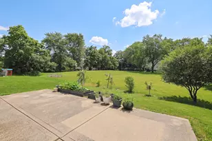 39764 Waterloo Dr, Beach Park, IL 60083 - Photo 34