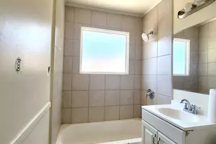 245 E Dennis Rd, Wheeling, IL 60090 - Photo 10