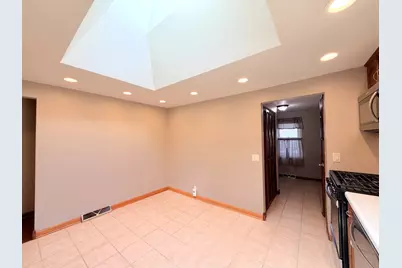271 N Douglas Street, Bradley, IL 60915 - Photo 10