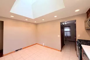271 N Douglas St, Bradley, IL 60915 - Photo 10