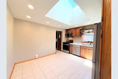 271 N Douglas Street, Bradley, IL 60915 - Photo 8