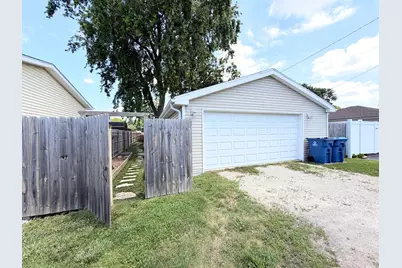 271 N Douglas Street, Bradley, IL 60915 - Photo 22