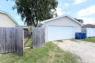 271 N Douglas St, Bradley, IL 60915 - Photo 22