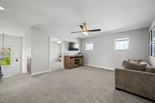 149 Cranbrook Ln, Hawthorn Woods, IL 60047 - Photo 16