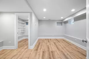 825 N Winchester Ave, Chicago, IL 60622 - Photo 8