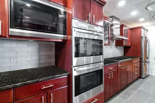 680 N Lake Shore Dr, Chicago, IL 60611 - Photo 6