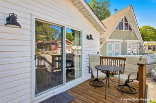 240 Whitney Rd, Lake Zurich, IL 60047 - Photo 4