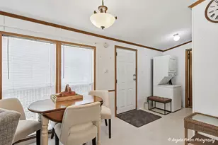 240 Whitney Rd, Lake Zurich, IL 60047 - Photo 8