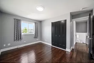 10403 Barnard Dr, Chicago Ridge, IL 60415 - Photo 12
